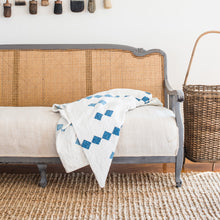 Load image into Gallery viewer, MilkPaint™ Schloss